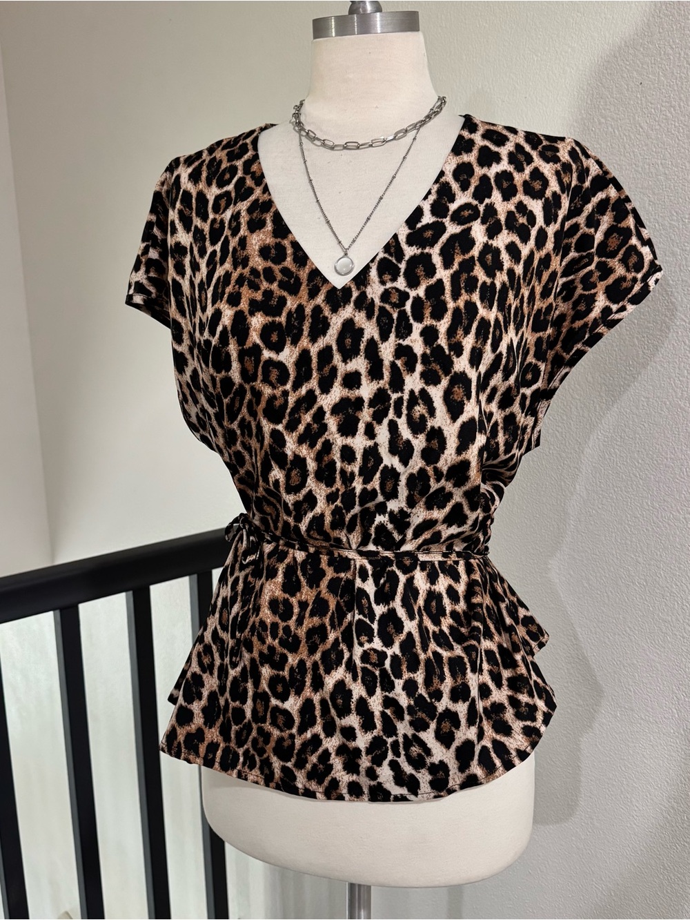 Leopard Print V-Neck Peplum Top BrownBlack